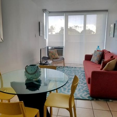 Beachfront Coral Beach Condo San Juan Exterior photo